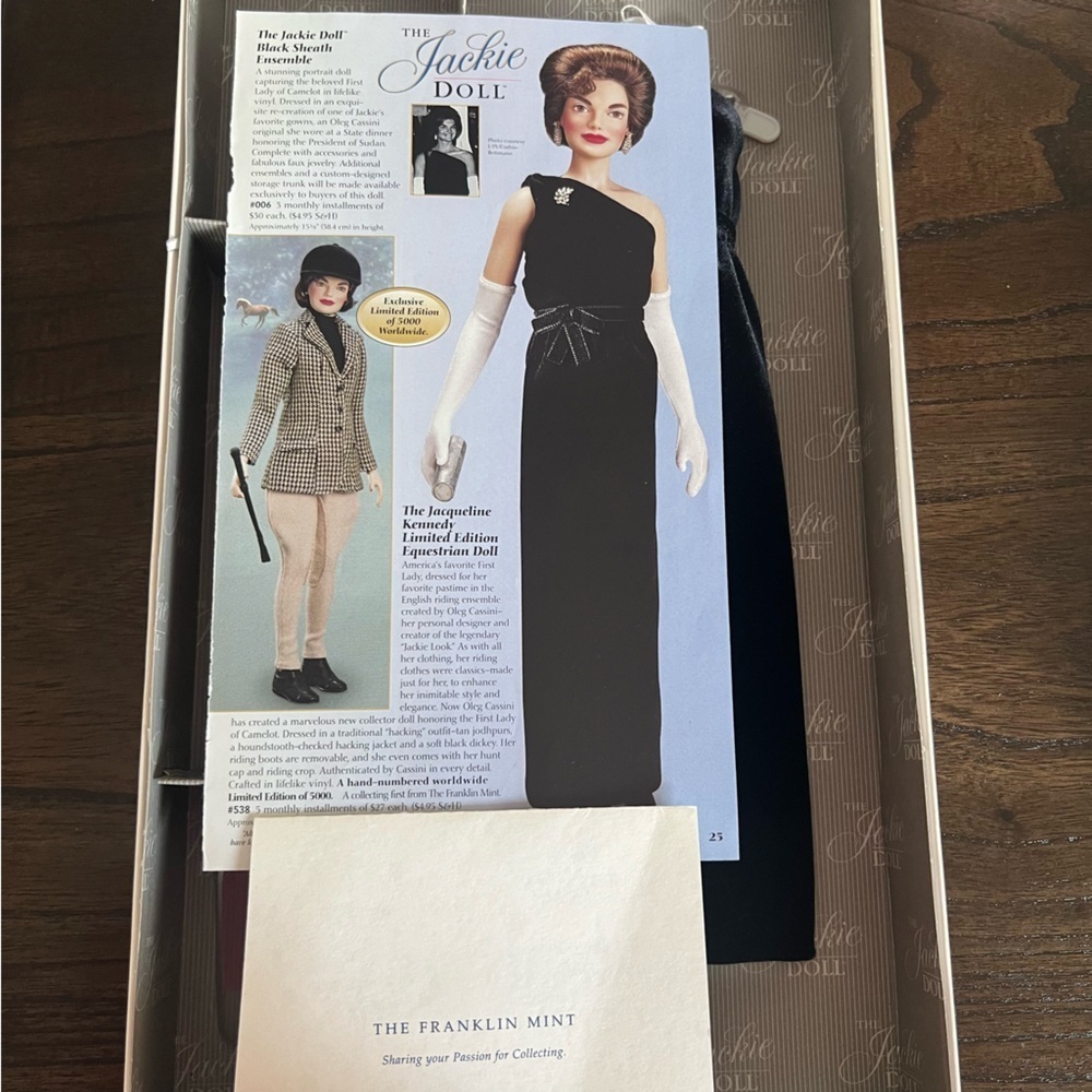 New in box outfit for The Jackie Kennedy Onassis Doll with paperwork - Picture 8 of 12
